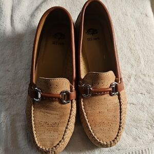 Women's Tan and Brown‎ Loafers